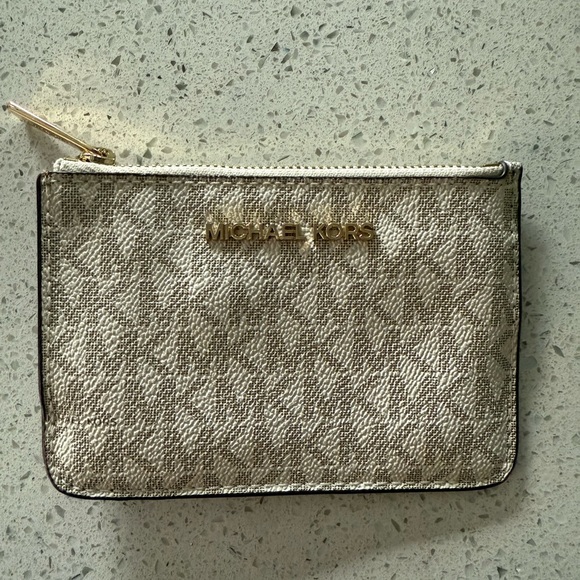 Michael Kors Cream Textured Pouch - Picture 1 of 3